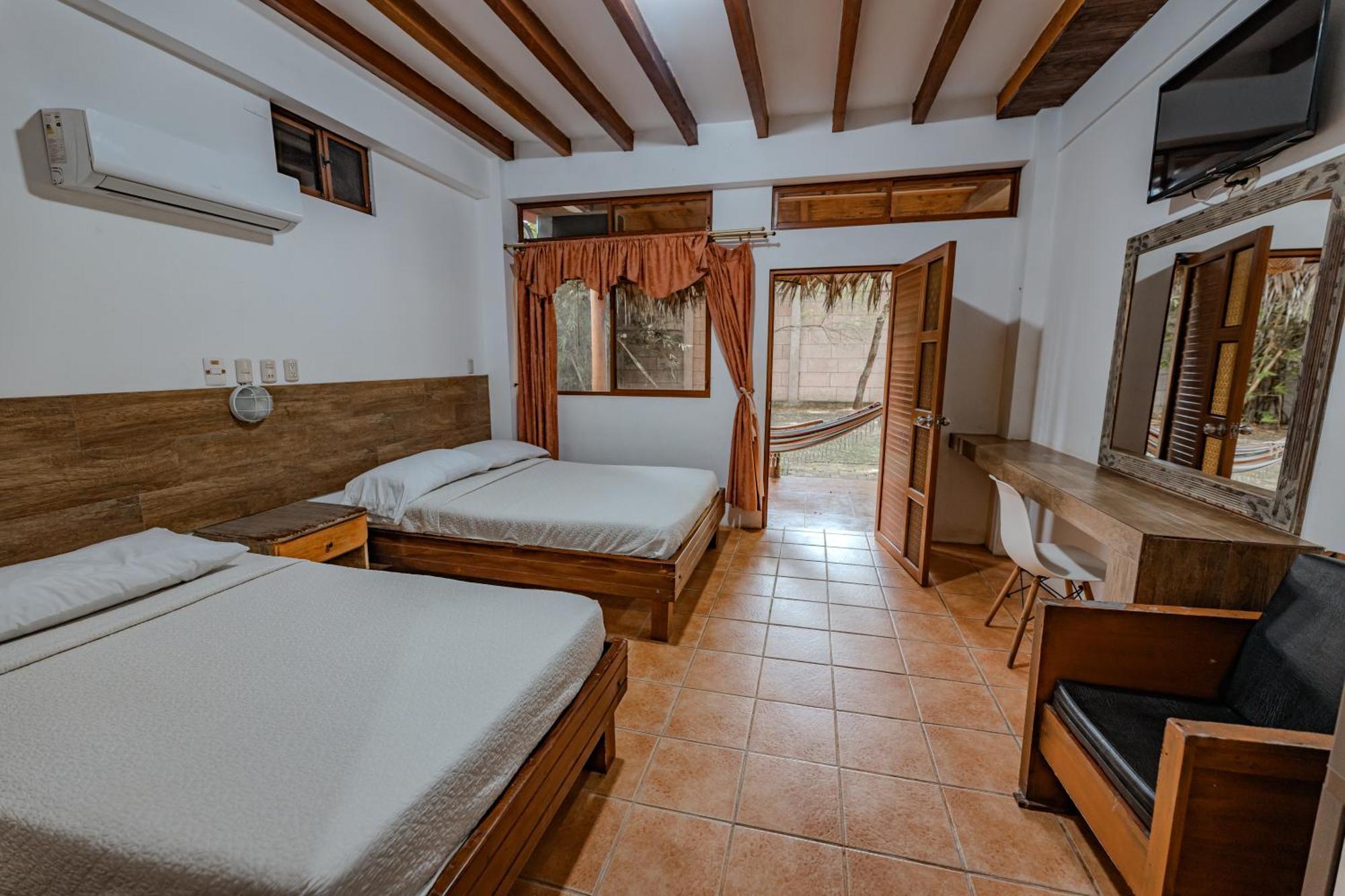 Hotel Nantu Hosteria Puerto López المظهر الخارجي الصورة